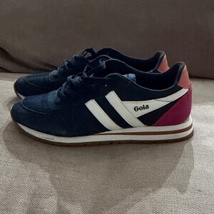 Gola Women's Dark Blue and Magenta Sneakers